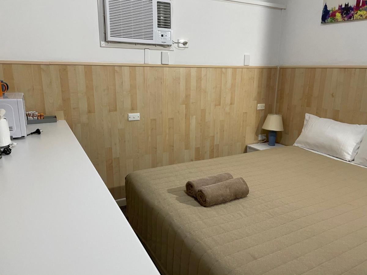 考兰乡村人汽车旅馆 外观 照片